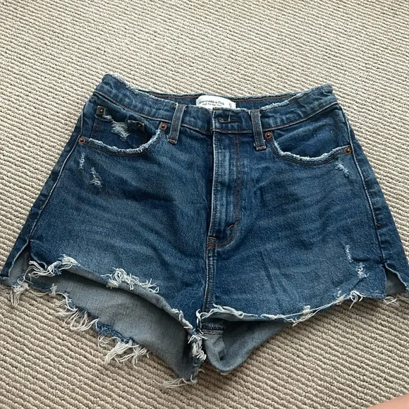 Abercrombie curve love high rise mom short - Picture 1 of 3